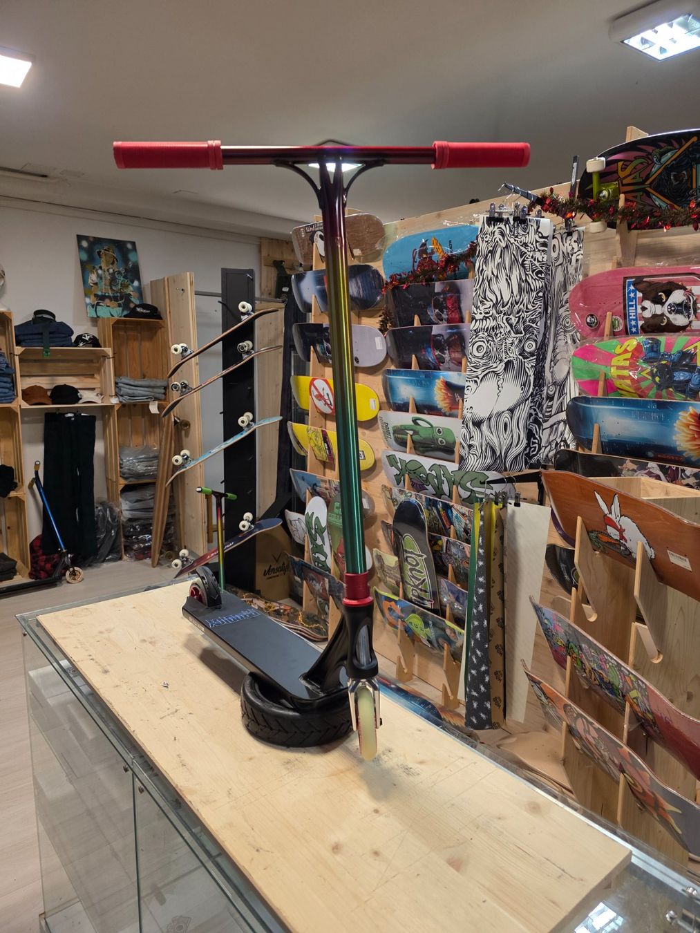 Kickboard: trottinette freestyle custom – Neuf (Voir description) à Montreux par JF-Ride-Shop 3