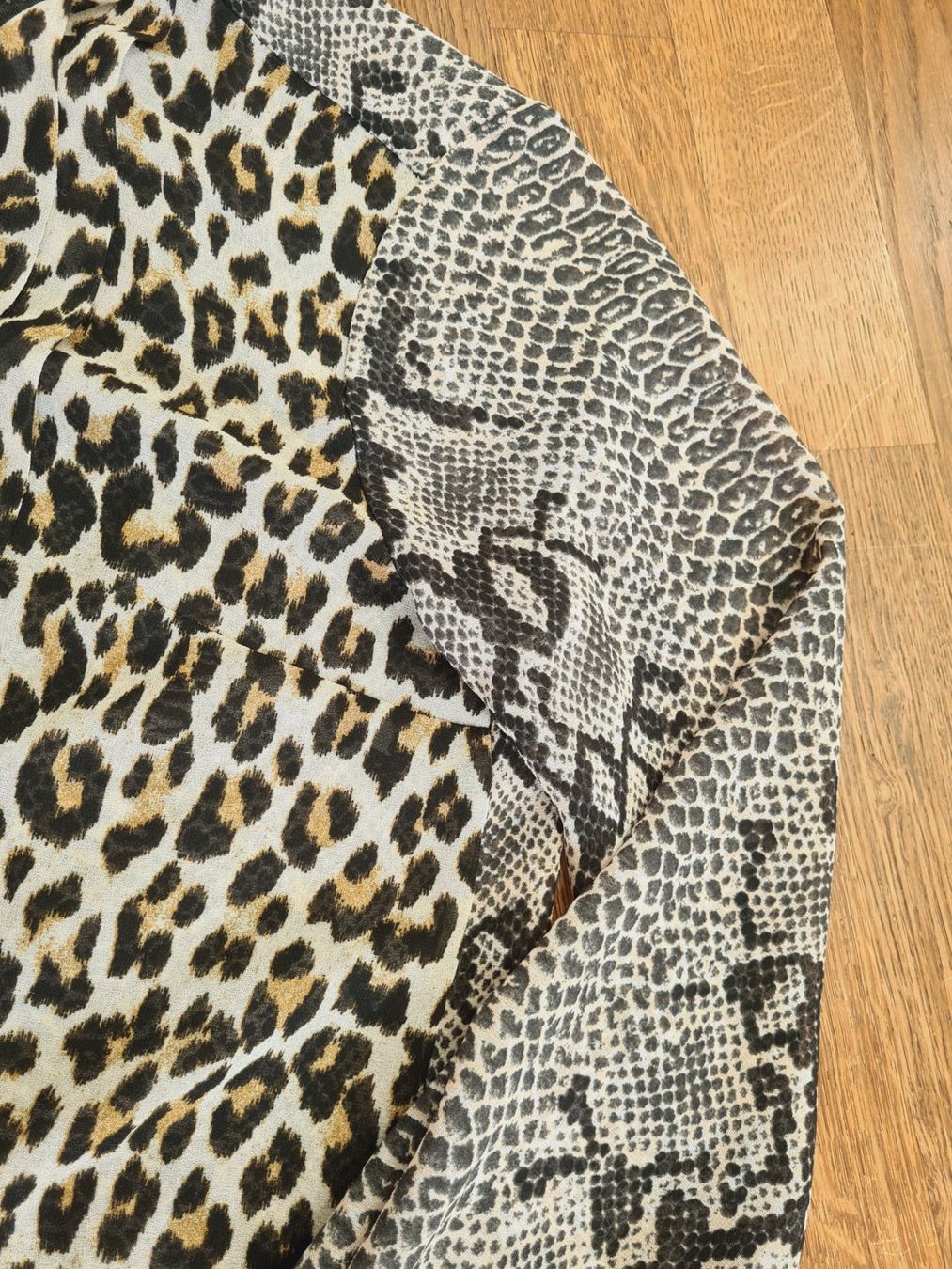 Claudie Pierlot Camicette: CLAUDIE PIERLOT blouse – Usato da Zürich venduto da monadiederich 3