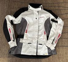 Komplettes Motorrad Outfit