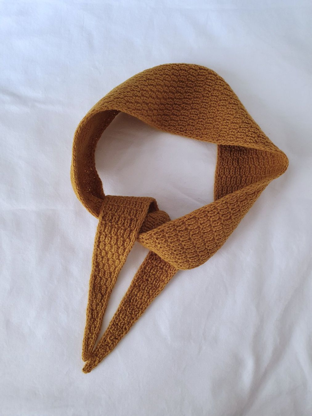 Foulards, Tücher & Schals: Mini scarf, Schal, Gestrickte Schal, Geschenk, Handgestrickt – Neu und originalverpackt aus Neunkirch von Sandramay 1