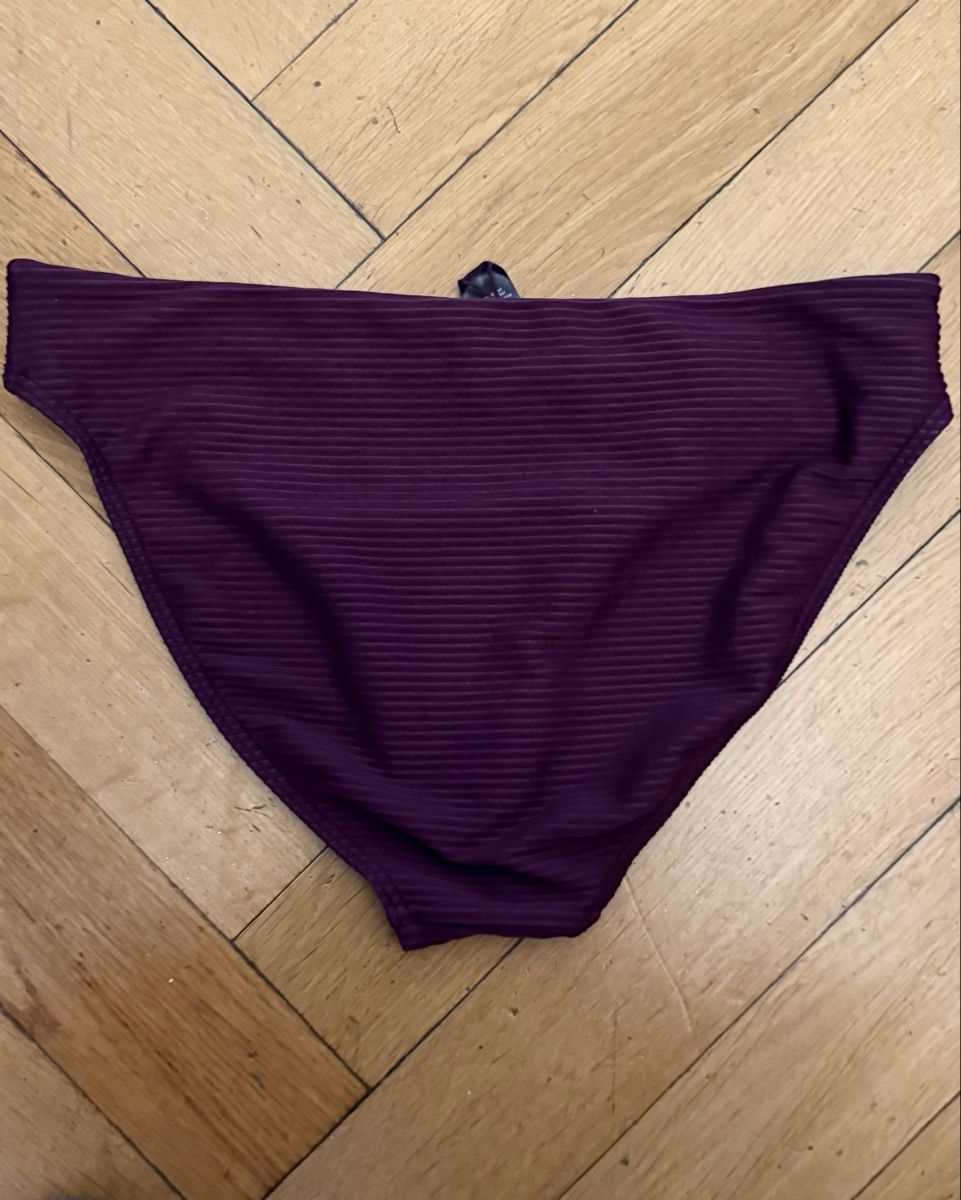 Beldona Costumi da bagno & Bikini: Bikinihose Beldona Grösse 40 aubgerine – Nuovo (secondo la descrizione) da Basel venduto da zukk_ 1