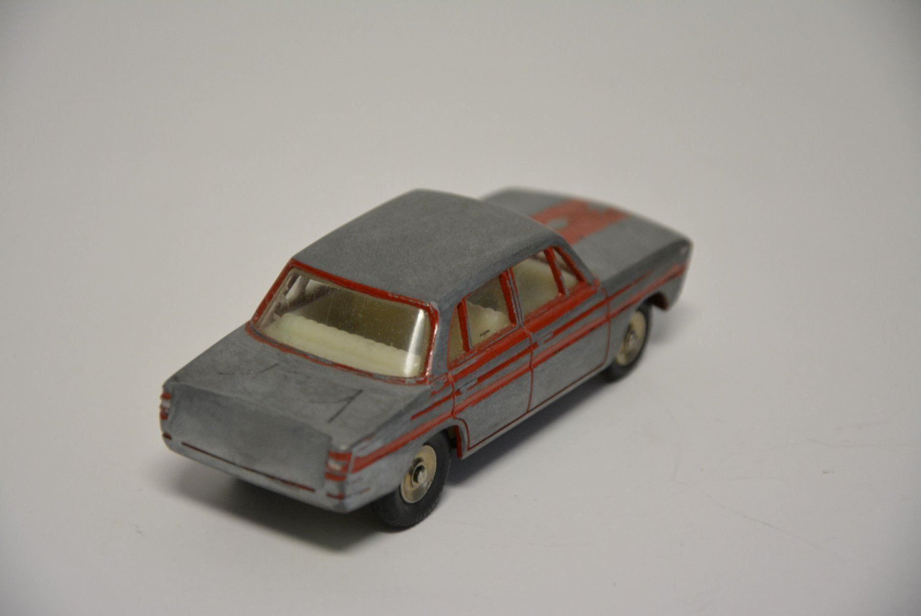 Dinky Toys Modellautos: BMW 1500 , Dinky Toys , 1:43 – Gebraucht aus Goldach von Feivel9 5