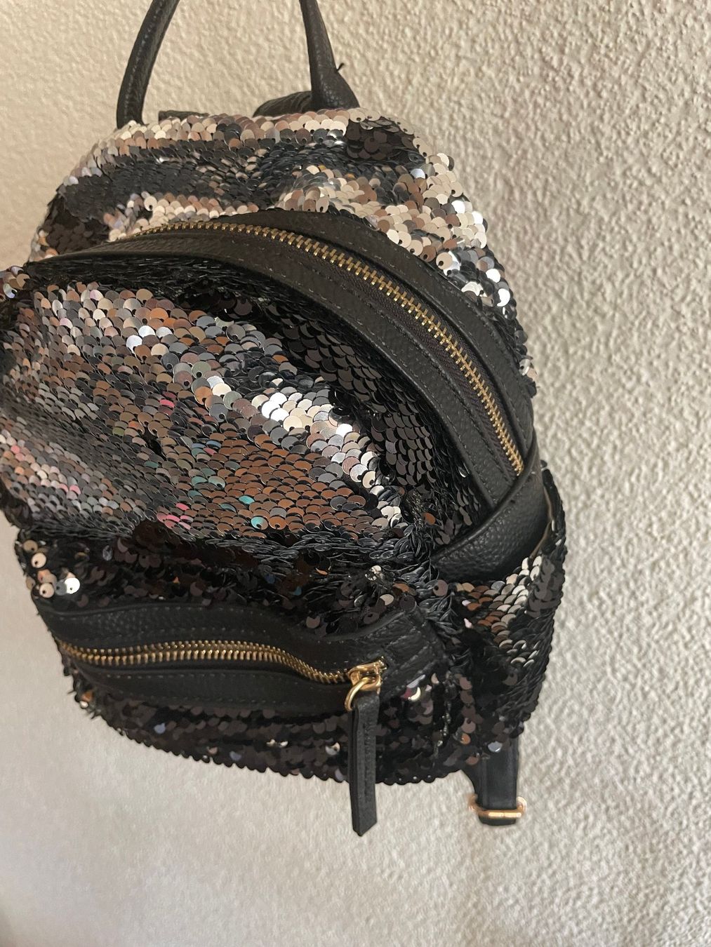 Zaini: Schwarzer Rucksack mit Pailletten – Usato da Münchenbuchsee venduto da hamama18 3
