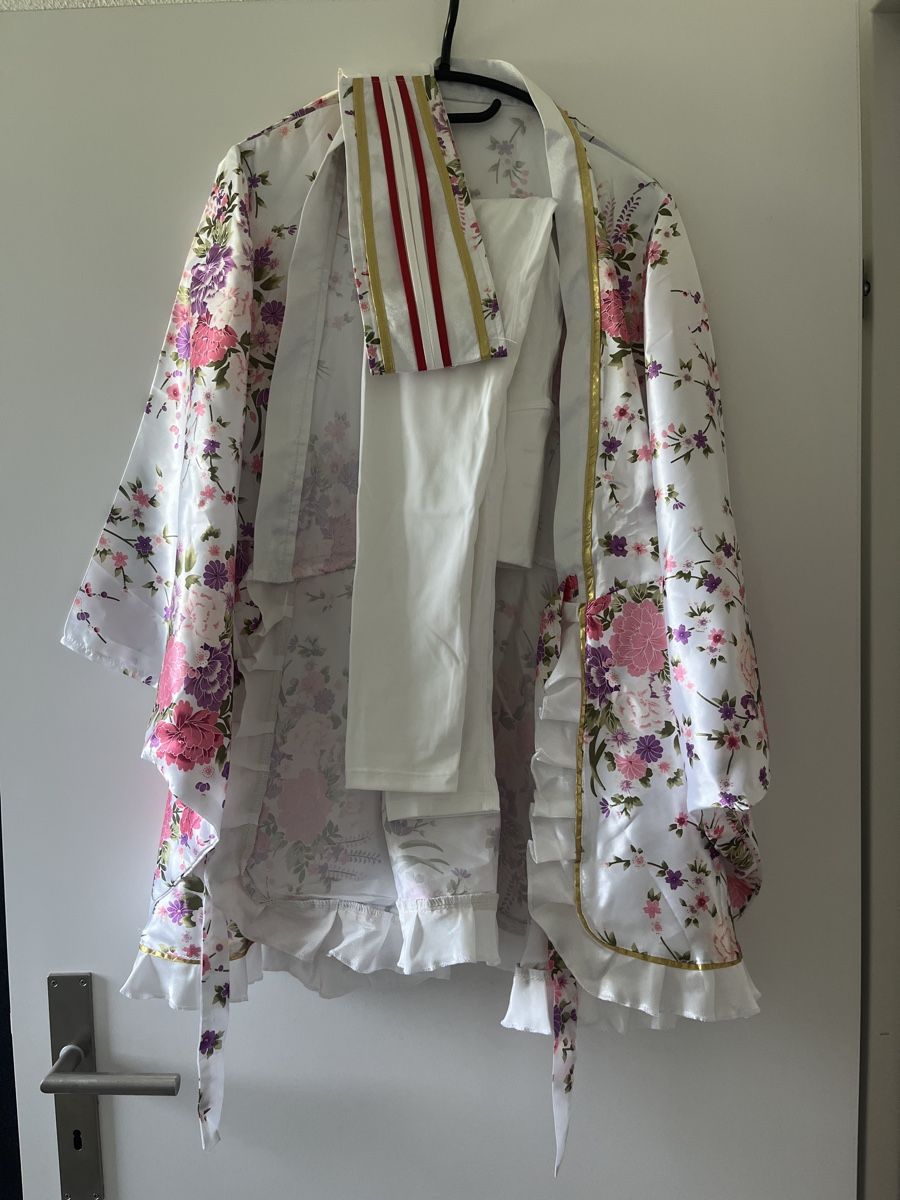 Costumi: Kimono Kostüm mit tights – Usato da Lenzburg venduto da Jekach