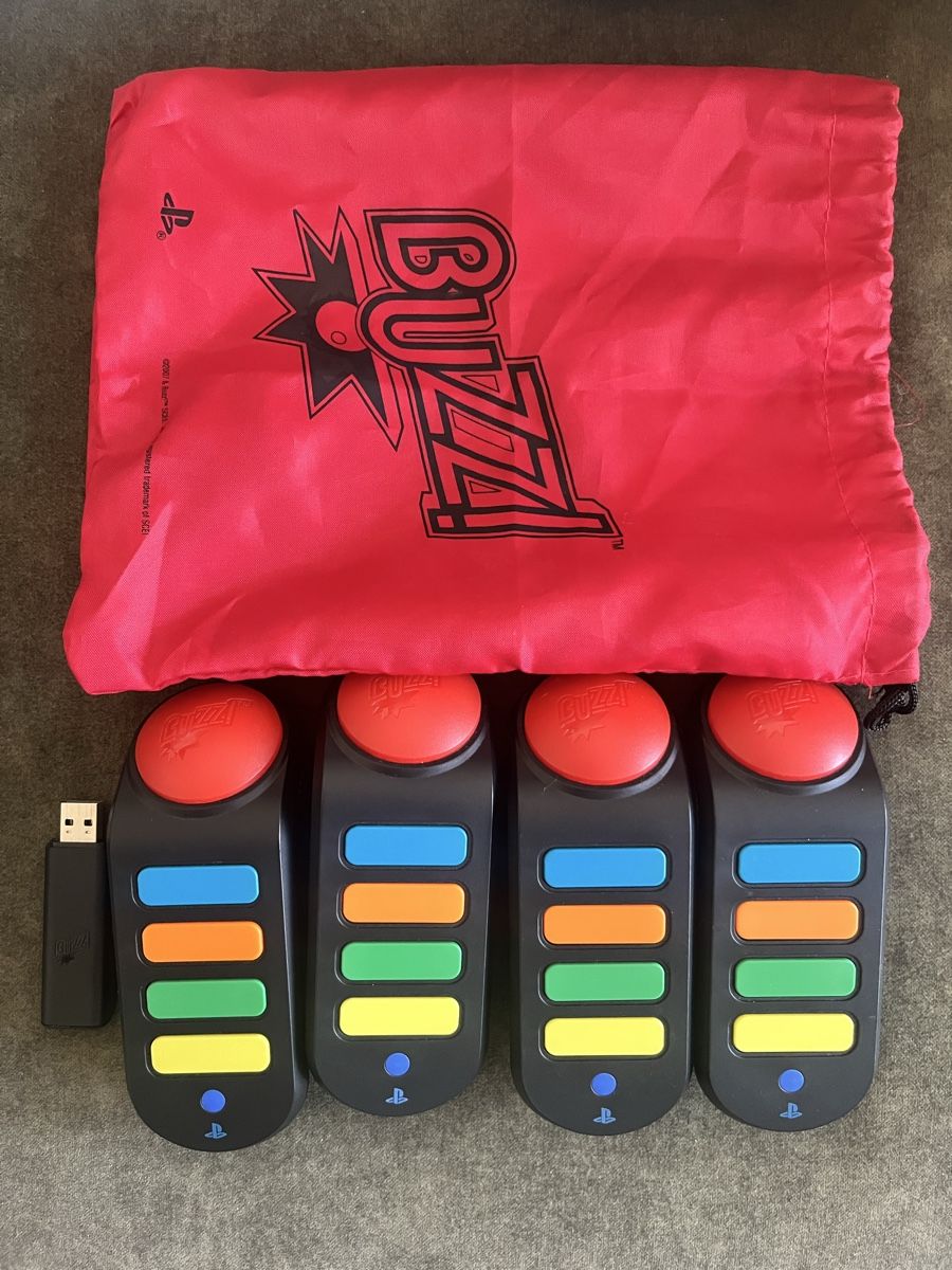 Manettes: Buzz Controller Set wireless PS3 – D'occasion à Zäziwil par Cassius_X