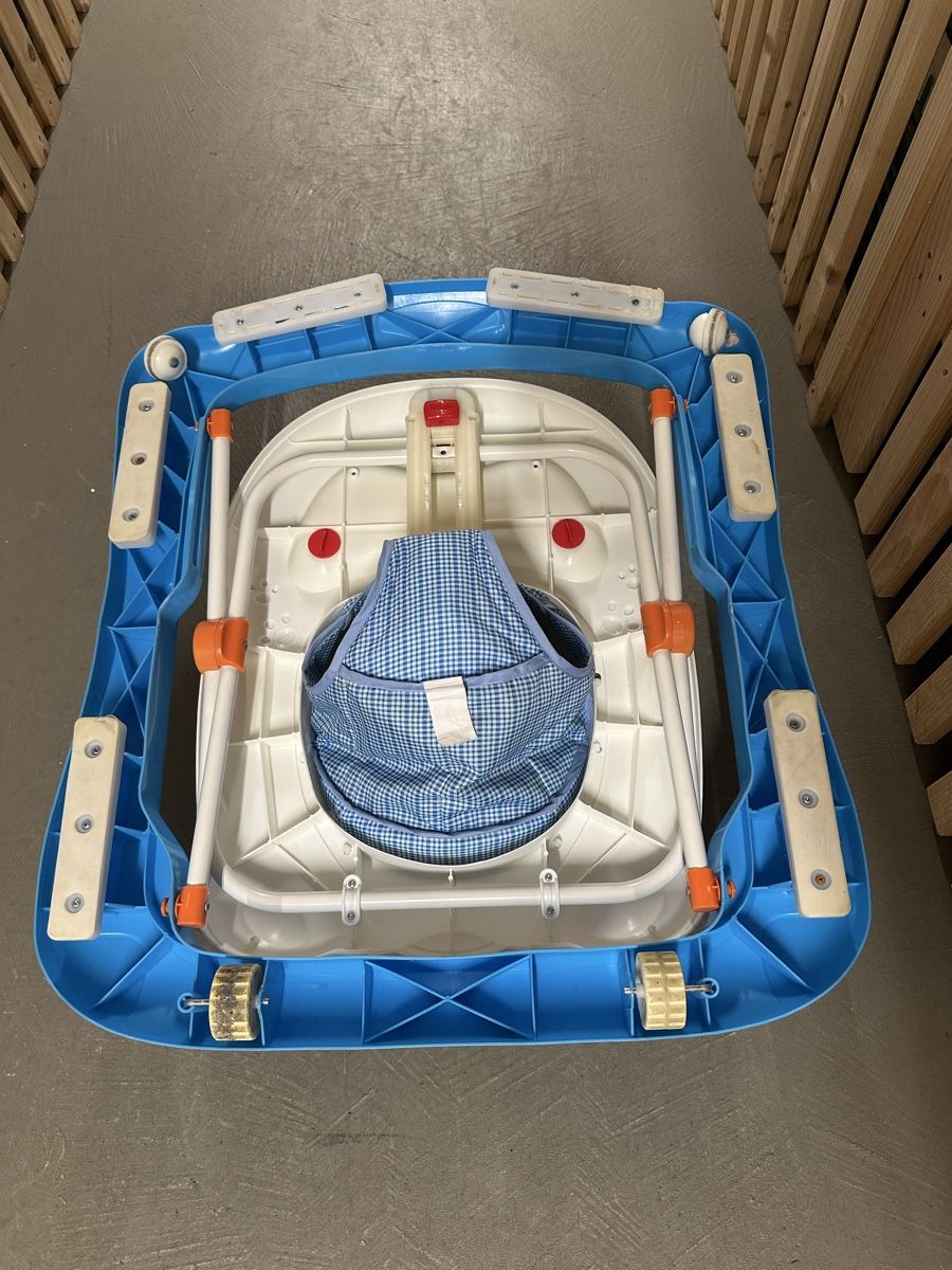 Gehhilfen: Lauflernwagen Gratis – Gebraucht aus Andermatt von kru_2tdt 2