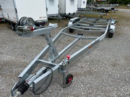Motorbootanhänger 2700 kg