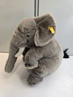 Steiff Elefant sitzend – 34 cm (Nr. 062537)