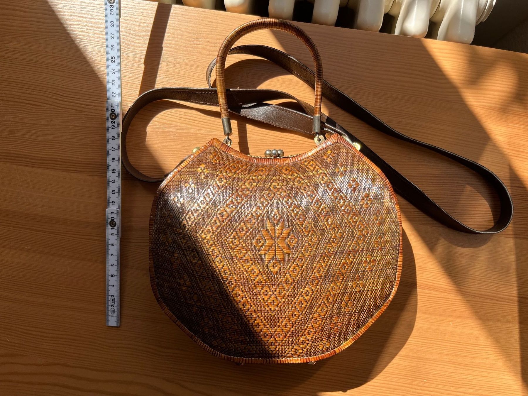Borse da donna: Schöne geflochtene Vintage Tasche – Usato da Basel venduto da miriricar 3