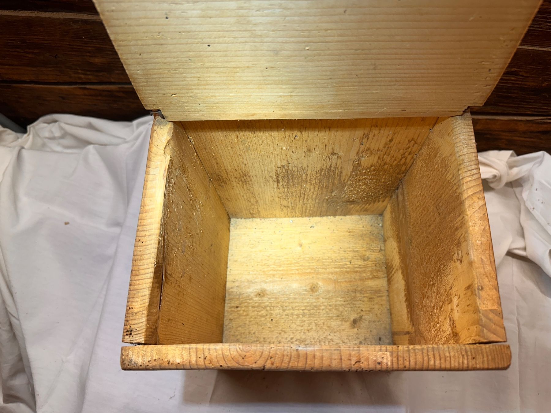 Casse di trasporto: antike Holzbox mit Deckel / altholz – Usato da Einsiedeln venduto da Vtec1987 3