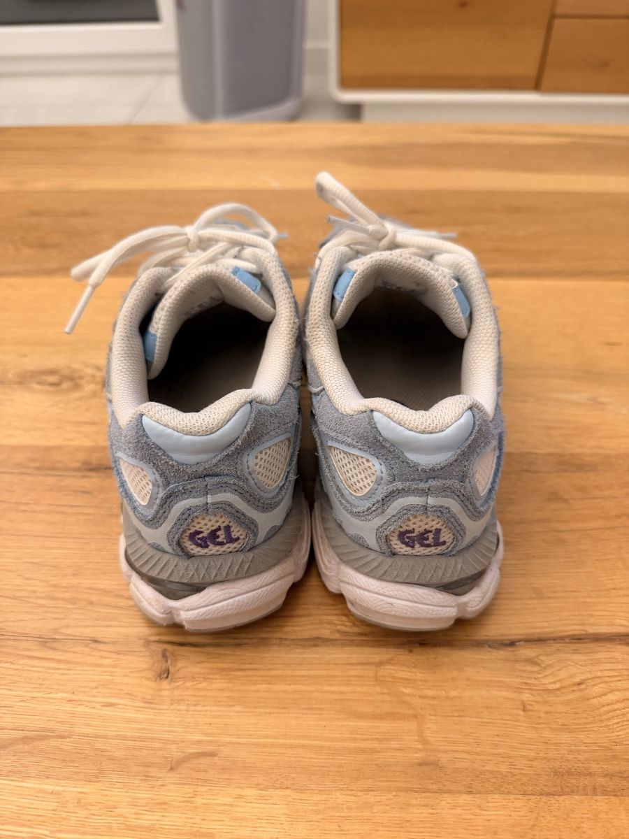 Herrenschuhe: Baskets Asics bleu et blanc taille 36 etat correct – Gebraucht aus Bellevue von dol_dfm2 2
