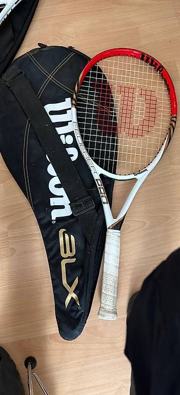 Wilson Racchette: Tenisschläger mit Tasche von Wilson – Usato da Tübach venduto da micca