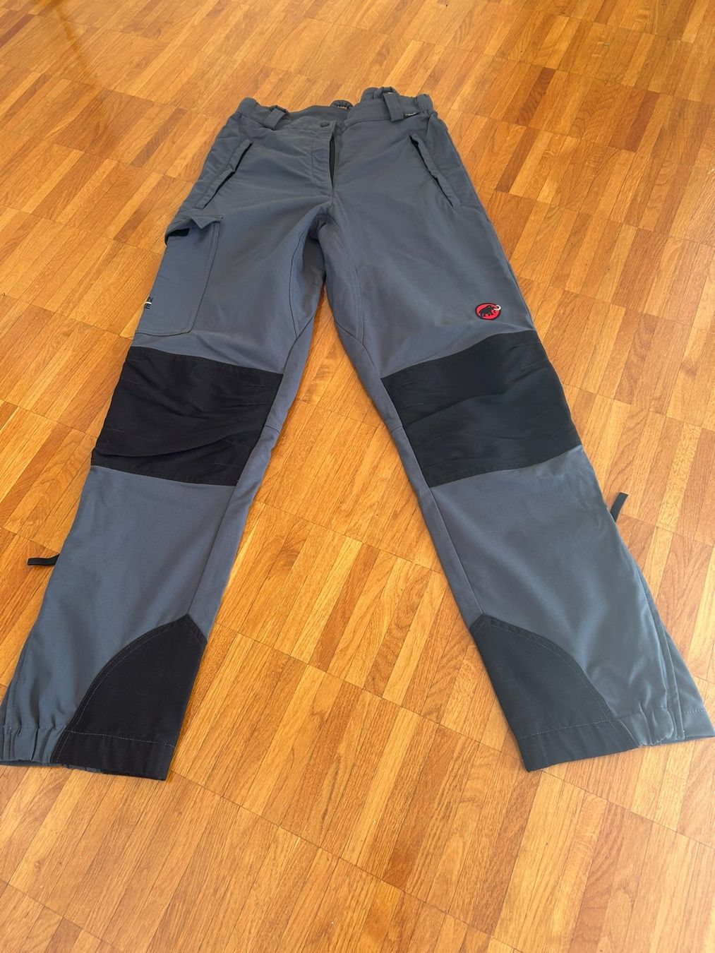 Pantaloni: Mammut Trekkinghose Grösse 40 – Usato da Zürich venduto da Toskania