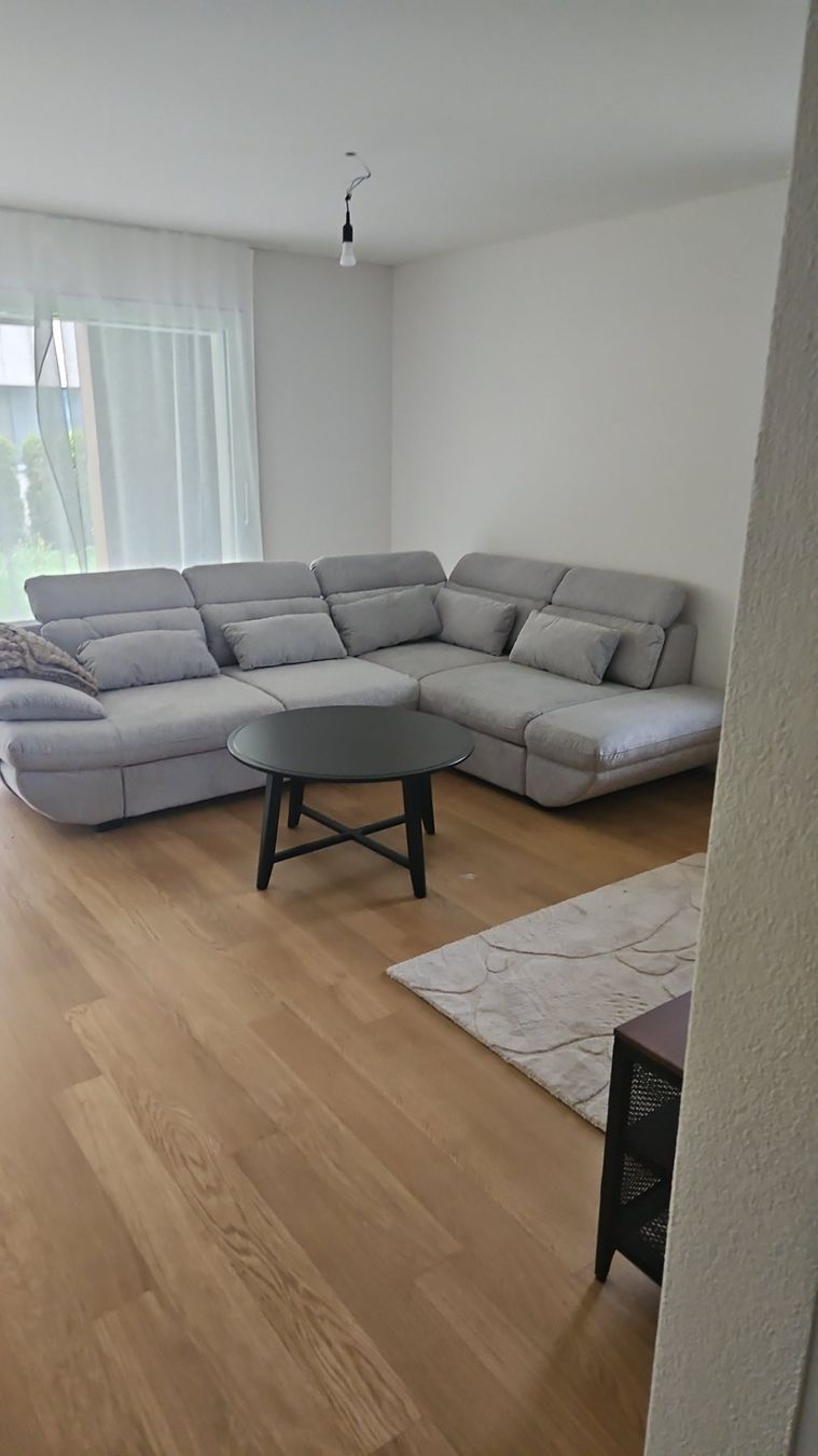 Conforama Sofas: Neuwertige Sofa zu verkaufen – Gebraucht aus Abtwil AG von cos_r8vk