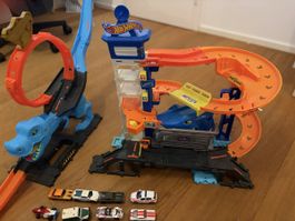 Hot Wheels Spielset mit 15 Autos gebraucht gut erhalten