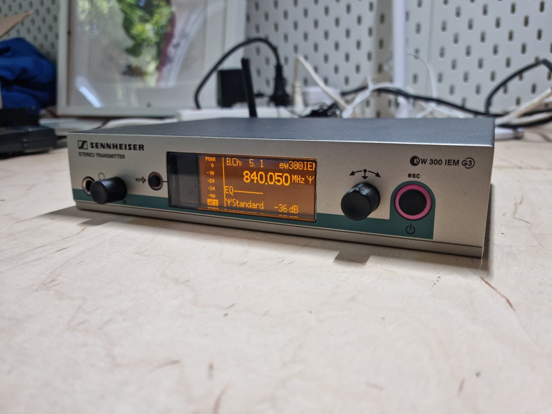 Microfoni: Sennheiser EW 300 IEM G3 / E-Band – Usato da Arisdorf venduto da Xaron14 3