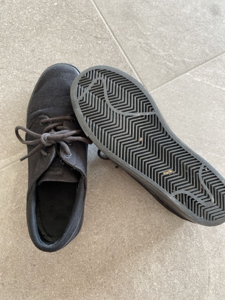 Nike Chaussures femmes: Nike Sneaker – D'occasion à Flims Dorf par aniska 2