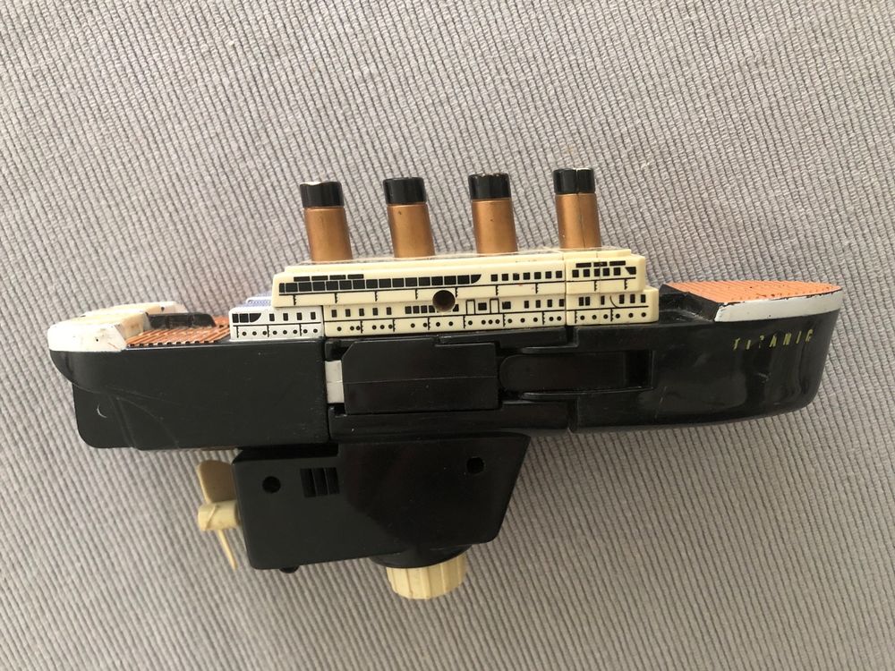 Titanic Transformer (Gebraucht) in Sierre für CHF 10 – mit Lieferung ...