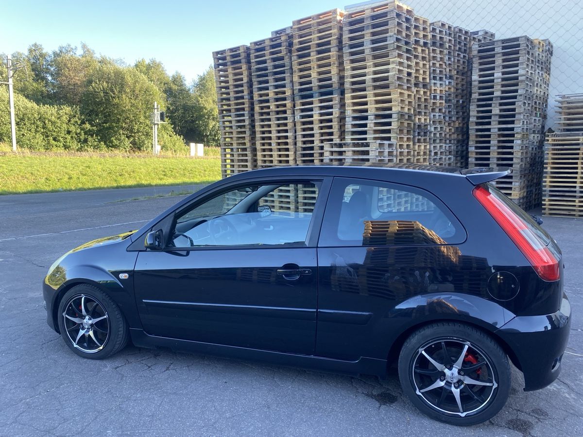 Ford Automobili: Ford Fiesta ST150 – Difettoso da La Chaux-de-Fonds venduto da mik_c8vp 2