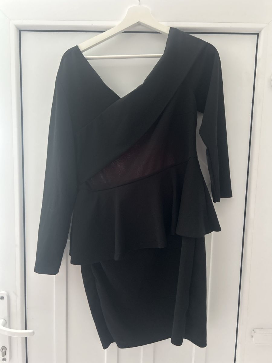 Shein Vestiti: Elegante abito nero con maniche lunghe  – Nuovo (secondo la descrizione) da Contone venduto da joj_y86r