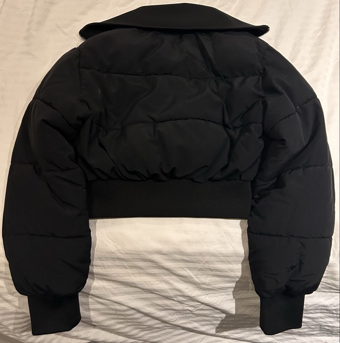 H&M Giacche: H&M Puffer-Jacke Damen – Usato da Basel venduto da Christopher123 2