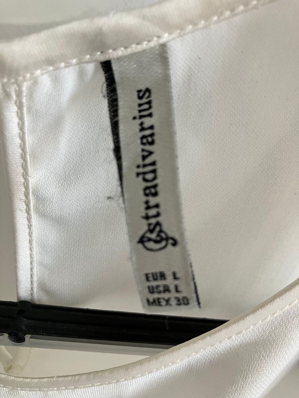 Stradivarius Tops: Stradivarius TOP weiss Grösse L – Gebraucht aus Allenwinden von Obalu 1