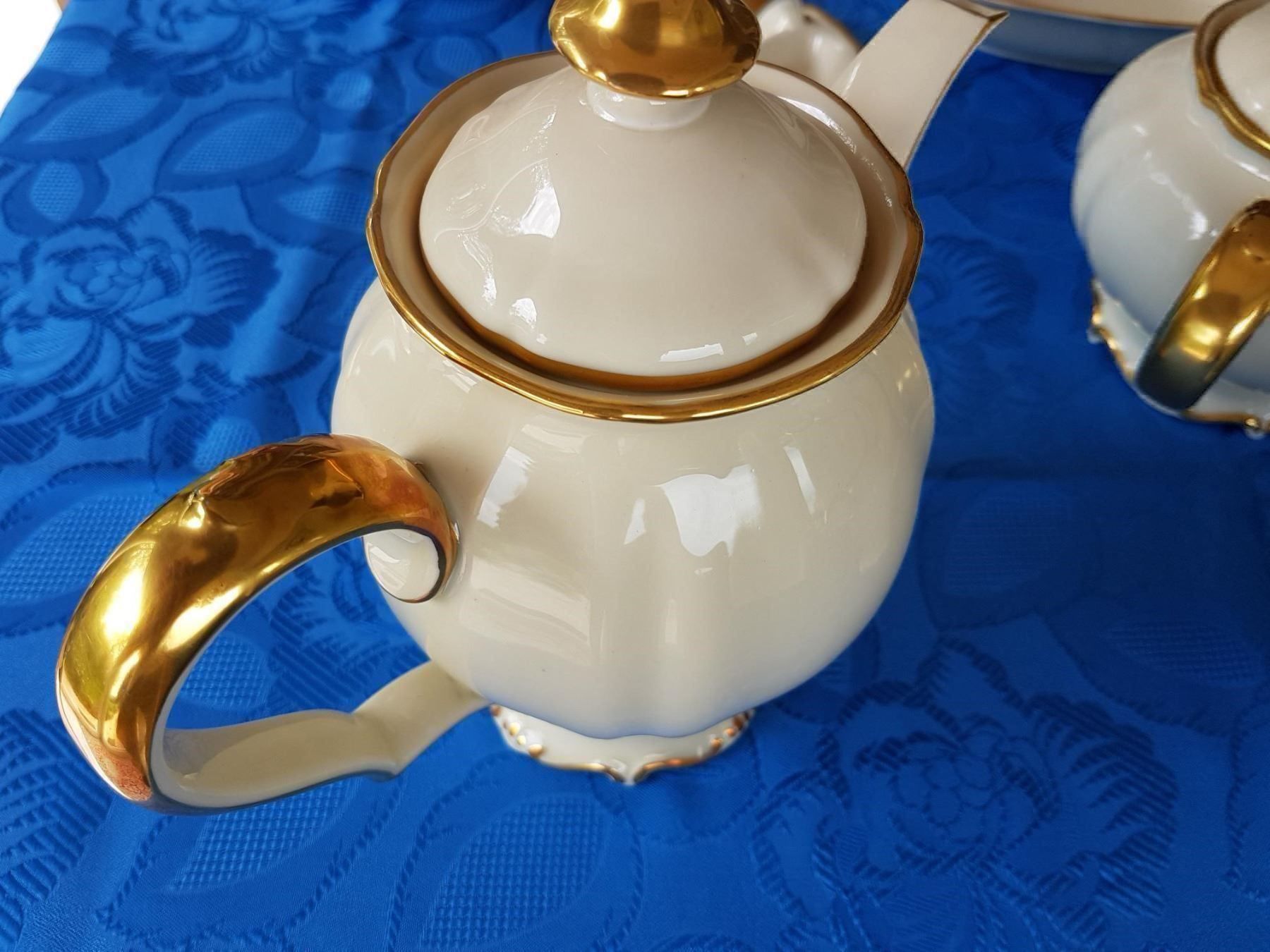 Hutschenreuther Set di piatti: Elegantes Festtags-Service – Usato da Meikirch venduto da Bach24 7