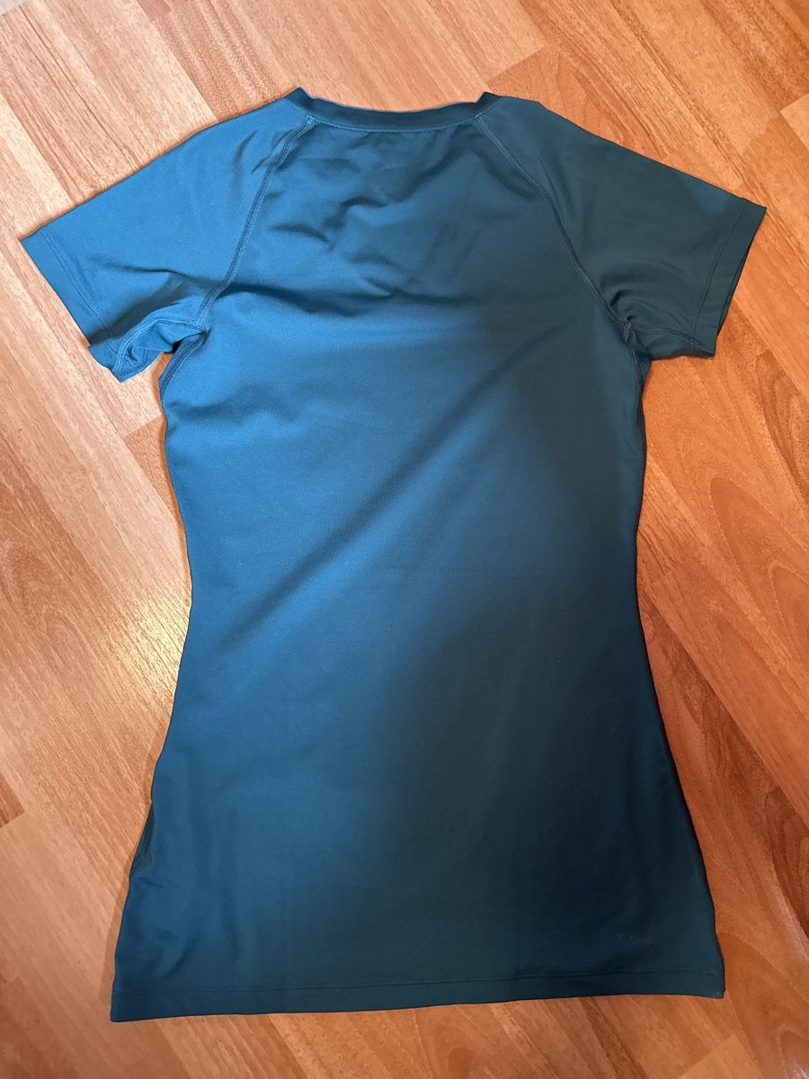 Nike T-shirt: Nike Pro T-Shirt Gr. S – Usato da St. Gallen venduto da mai_gd7k 1