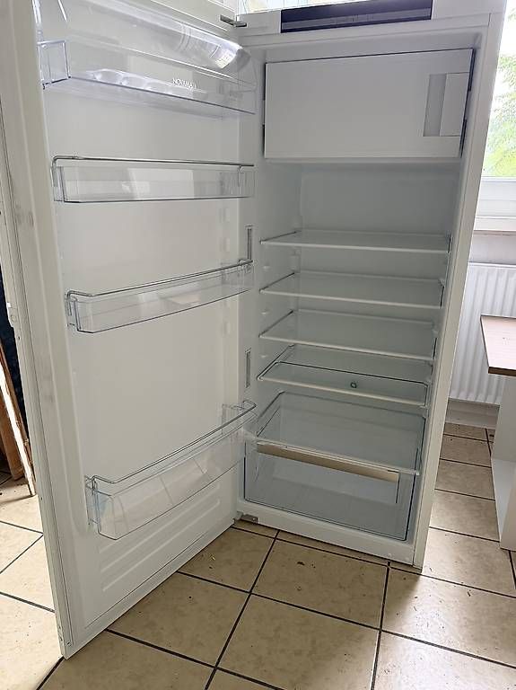 Fust Frigoriferi: Kühlschrank mit Tiefkühlfach – Usato da Sissach venduto da Maeldrew 2