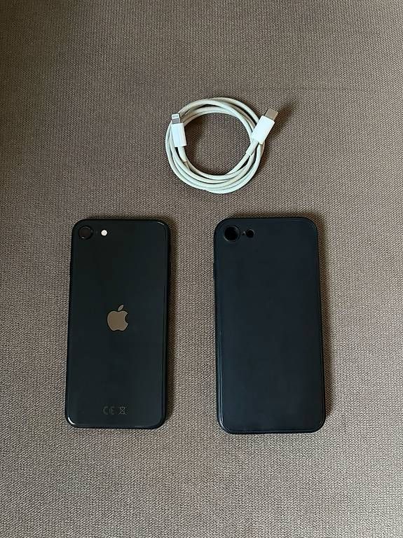 Apple Telefoni cellulari / Smartphones: Apple iPhone SE 2. Generation 128 GB – Usato da Kloten venduto da noahmalin 1
