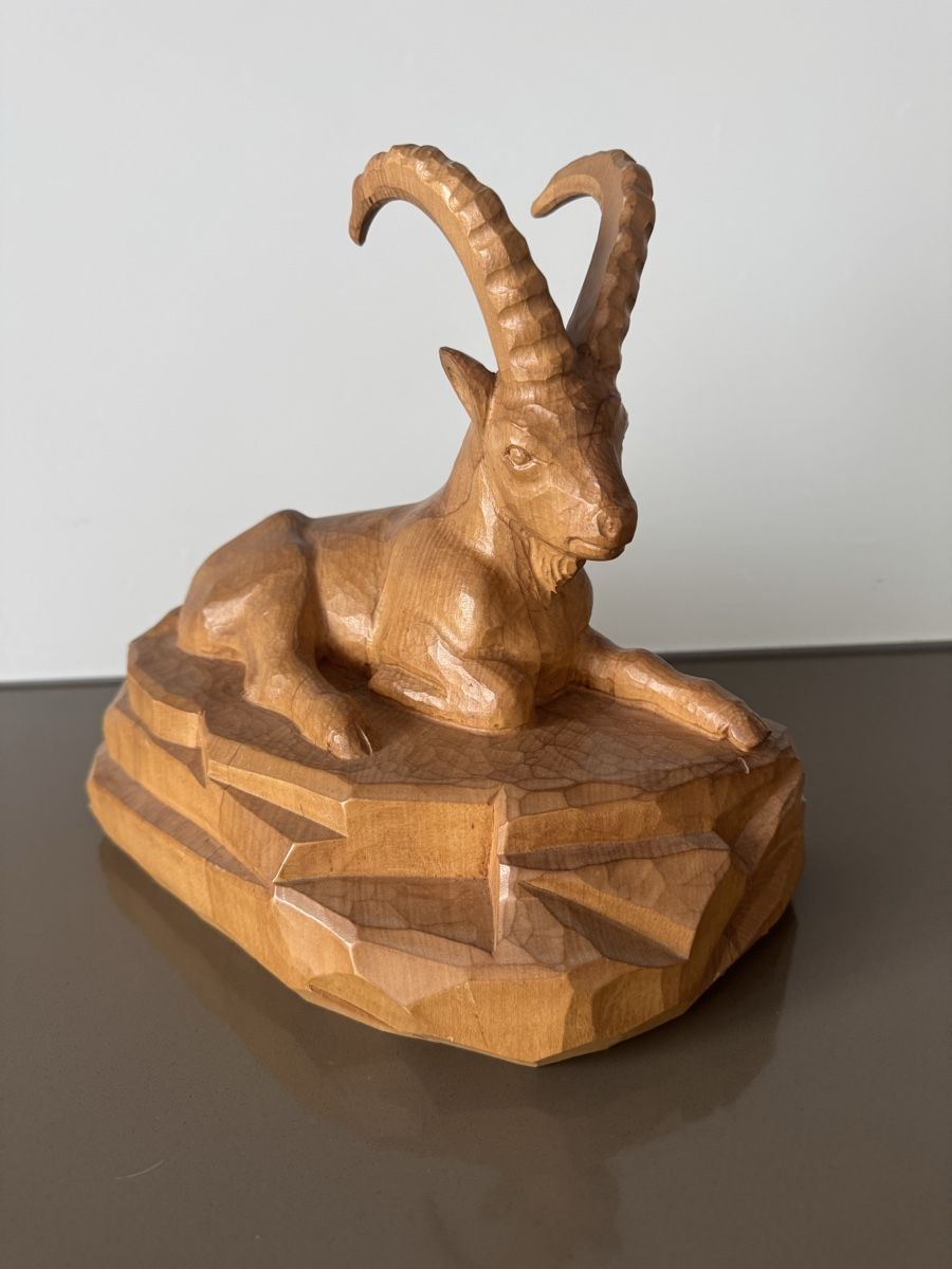 Skulpturen & Statuen: Holz-Steinbock geschnitzt, Handarbeit, Dekoration – Neu (gemäss Beschreibung) aus Ibach von jansim