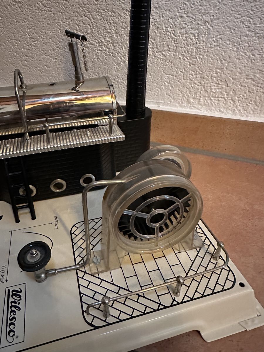 Wilesco Kit di modellismo & Modellini statici: Wilesco T90 Dampfturbine – Usato da Maseltrangen venduto da Adrian2889 3