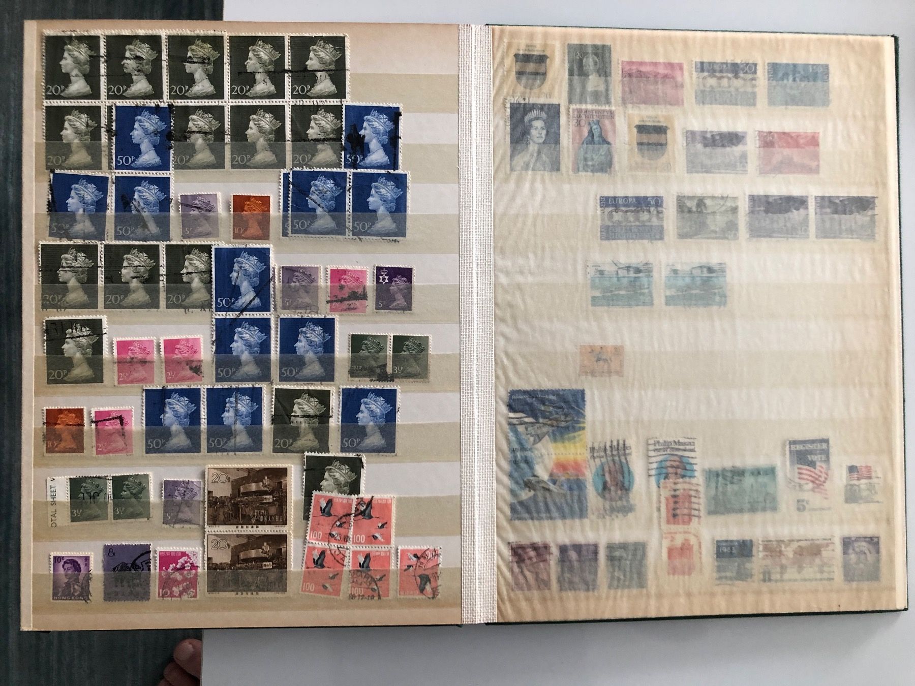 Albums: Briefmarken – D'occasion à Winterthur par Alp9 4