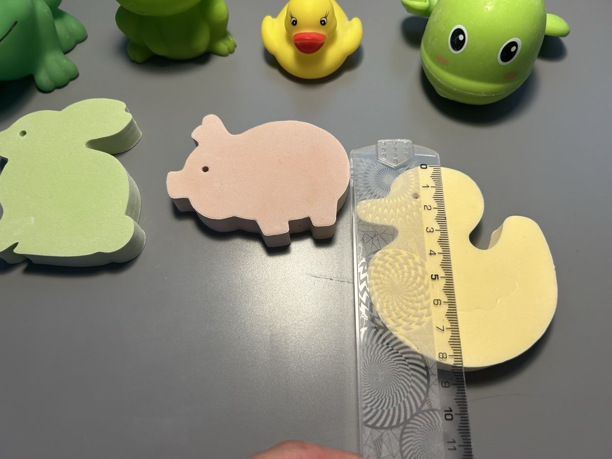 Jouets: Kinder Badewanne Spielzeug – D'occasion à Boniswil par sim_7zhp 1