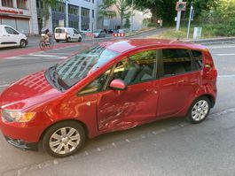 Mitsubishi Colt (Unfall)/ zum Reparieren oder für Teile