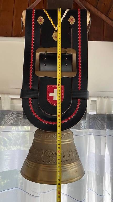 Glocken & Treicheln: Glocke Messingguss – Gebraucht aus Weiningen TG von BC-Aler-65 2