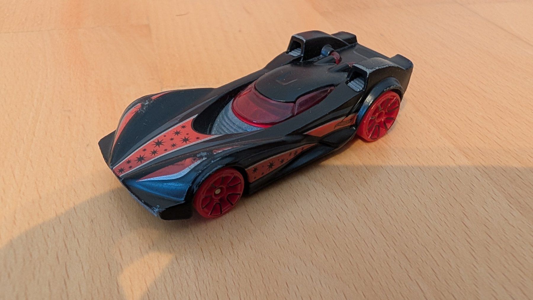 Hot Wheels Giocattoli: Hot Wheels Loop Star – Usato da Koppigen venduto da Ozumbach 1