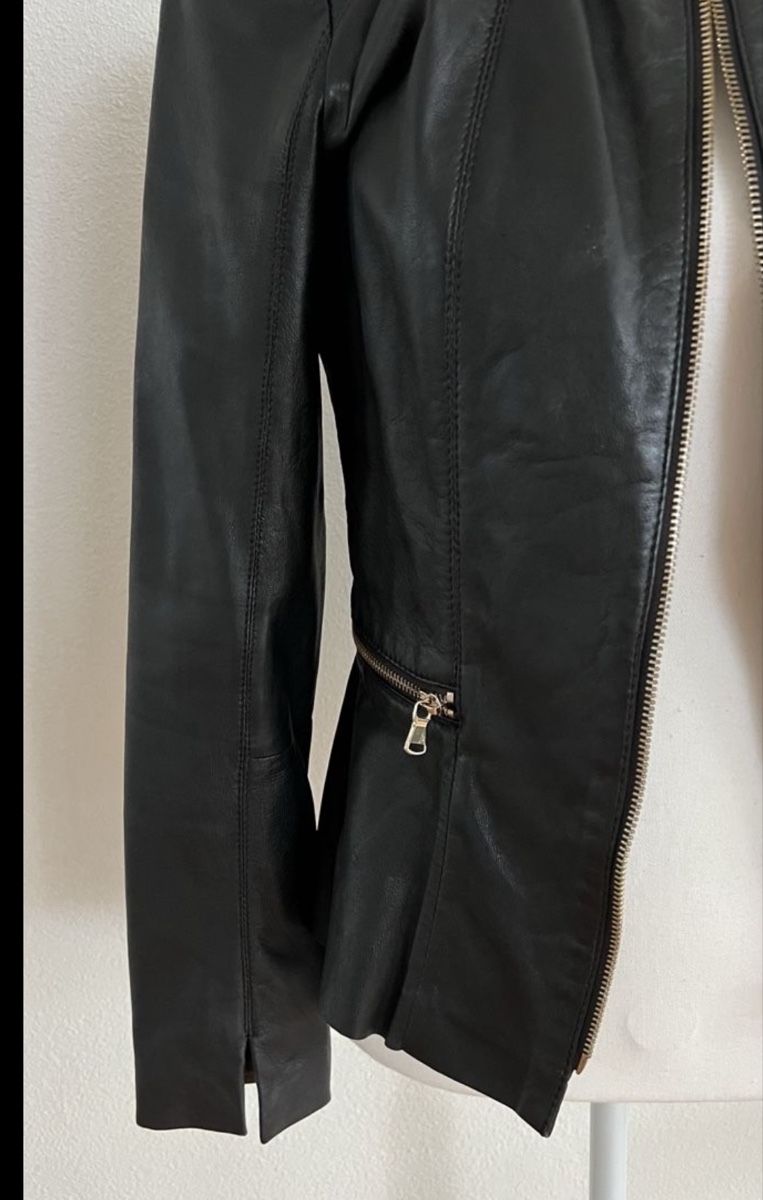 Mango Giacche: Elegant Black Leather Jacket - Mango 36 – Usato da Zürich venduto da kleinesgrau 2
