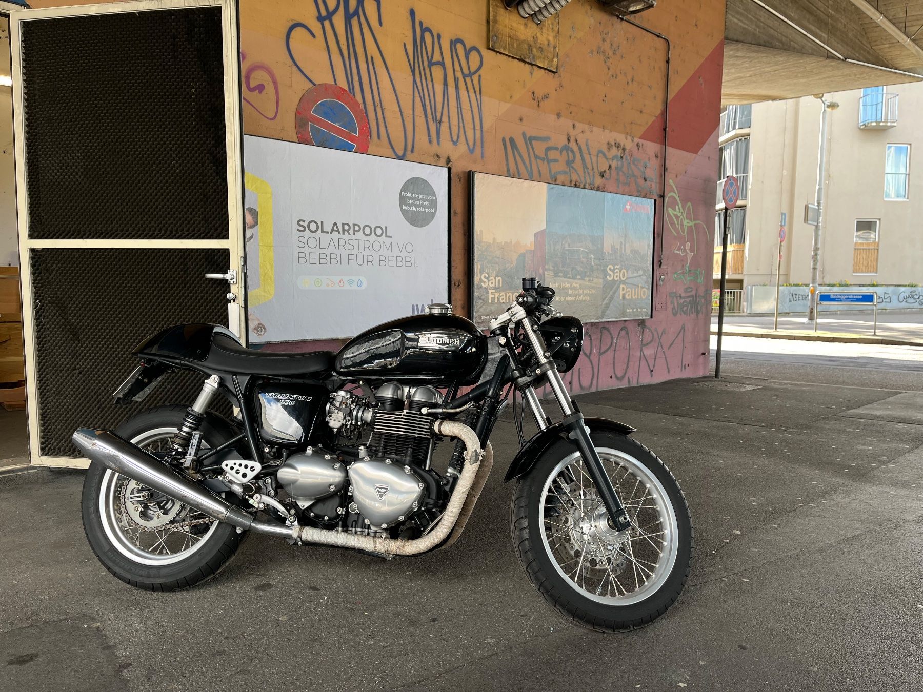 Triumph Strada: Triumph Thruxton 900 – Usato da basel venduto da rocio1977