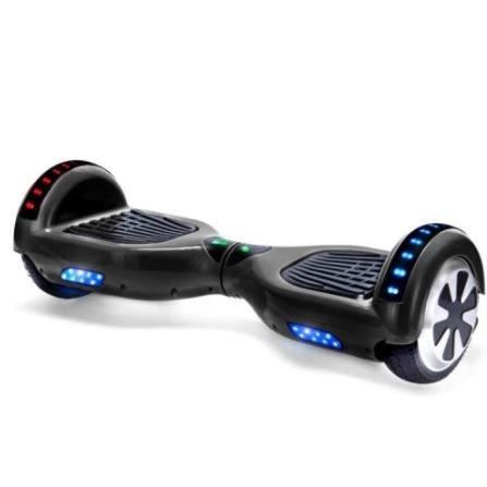 Hoverboard: Hoverboard Schwarz mit LED auf Rädern – Nuovo e nell'imballaggio originale da Ermatingen venduto da rik4rdo
