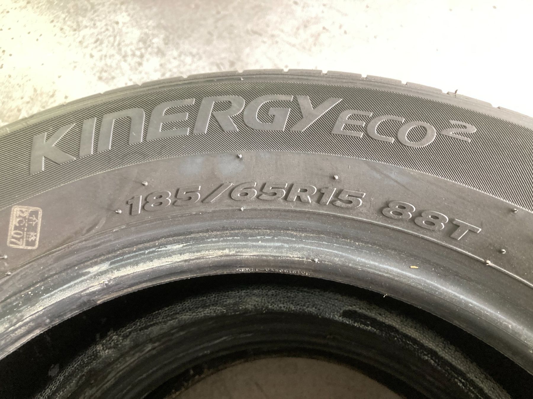 Hankook Pneumatici & Ruote complete: 185/65R15 Sommerpneu Hankook – Usato da Cham venduto da Cham6332 1