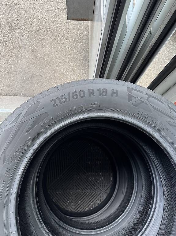 Pneus & Kompletträder: Pneus été Continental 215/60/R18 – Gebraucht aus Villars-sur-Glâne von fez_6txk 1