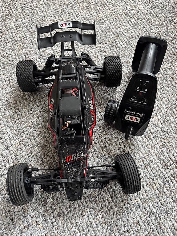 RC Modellbau: Reely ferngesteuertes Auto mit Batterien  – Gebraucht aus Nussbaumen AG von ColouredDay