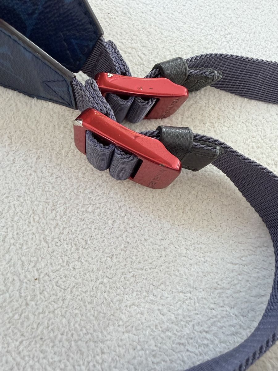 Louis Vuitton Borse: Louis Vuitton Limited Edition Messenger bag – Usato da Villigen venduto da WY26 3