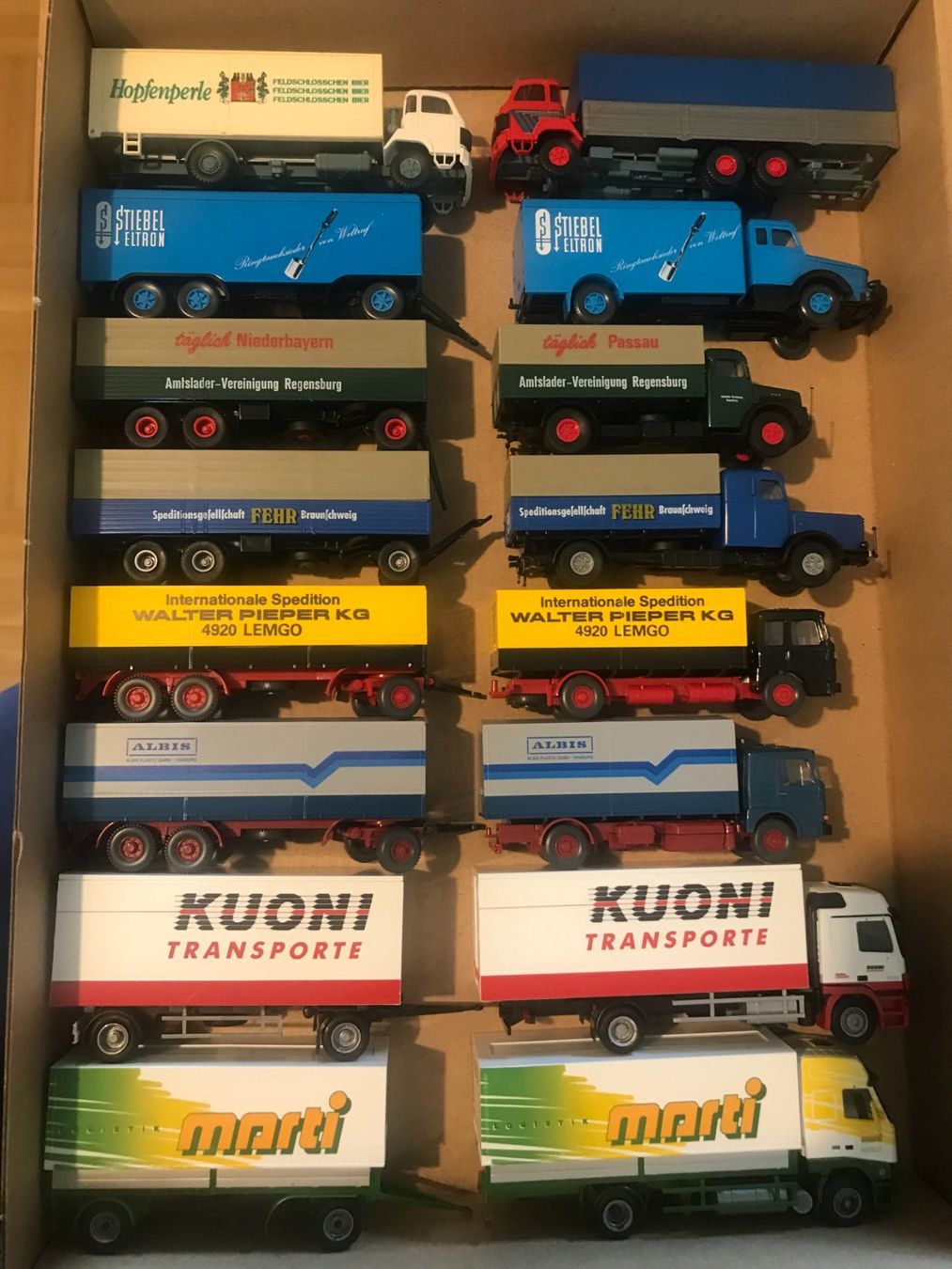 Modellini d'auto: Sammlung 9x LKW+Anh. mit Schweizer Modellen u.a. 2x Saurer – Usato da Luzern venduto da mey_s13