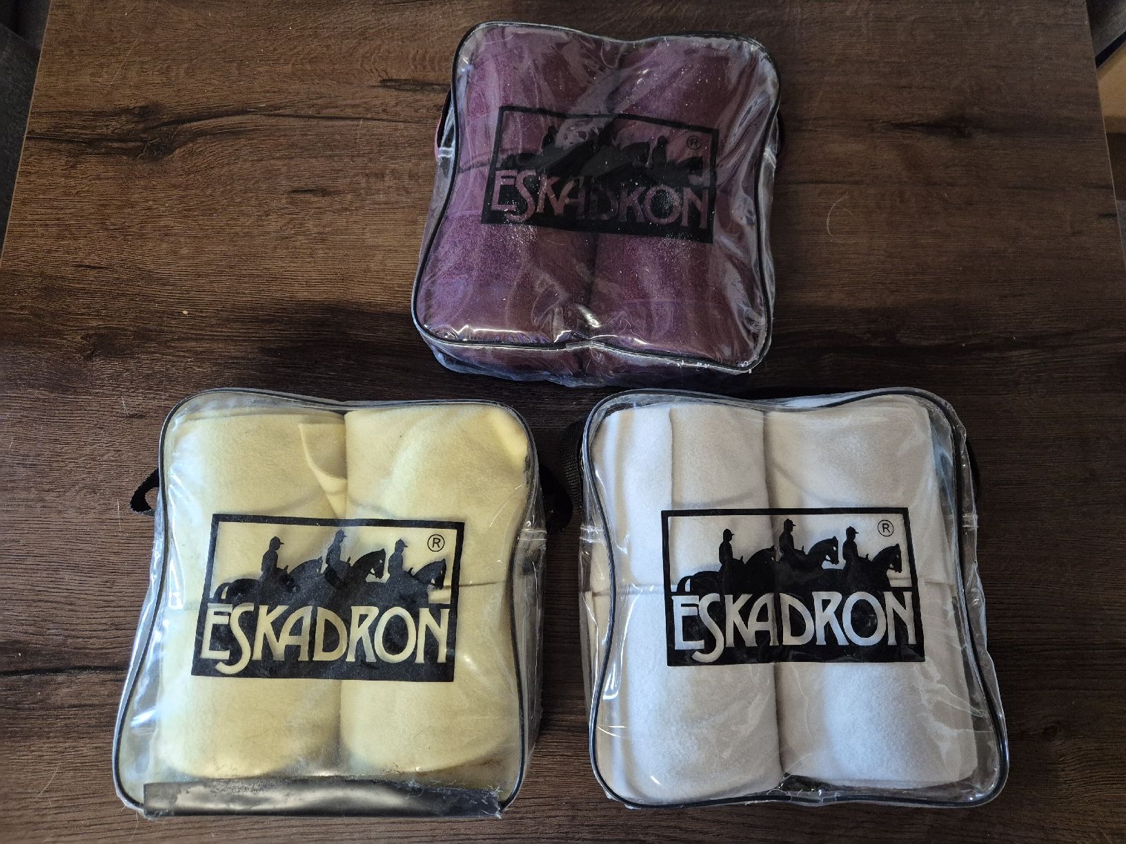 Eskadron Jambières & Bandages: Eskadron Bandagen – D'occasion à Meggen par Orrinka20