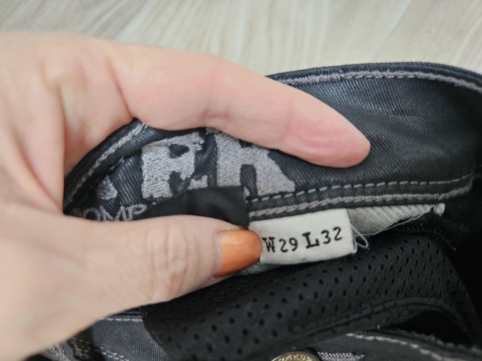 Rokker Pantaloni: "Diva Biker Style" Bikerjeans neuwertig!! – Nuovo (secondo la descrizione) da St. Gallen venduto da Bonita2026 2