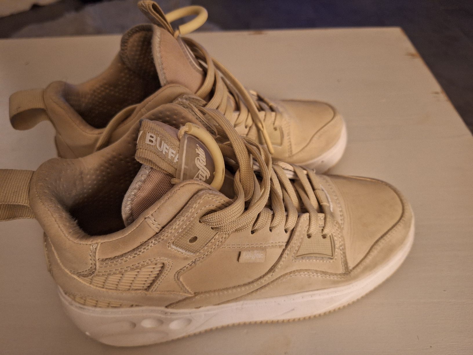 Buffalo Damenschuhe: Buffalo Sneakers – Gebraucht aus Neuhausen von eliana2 1