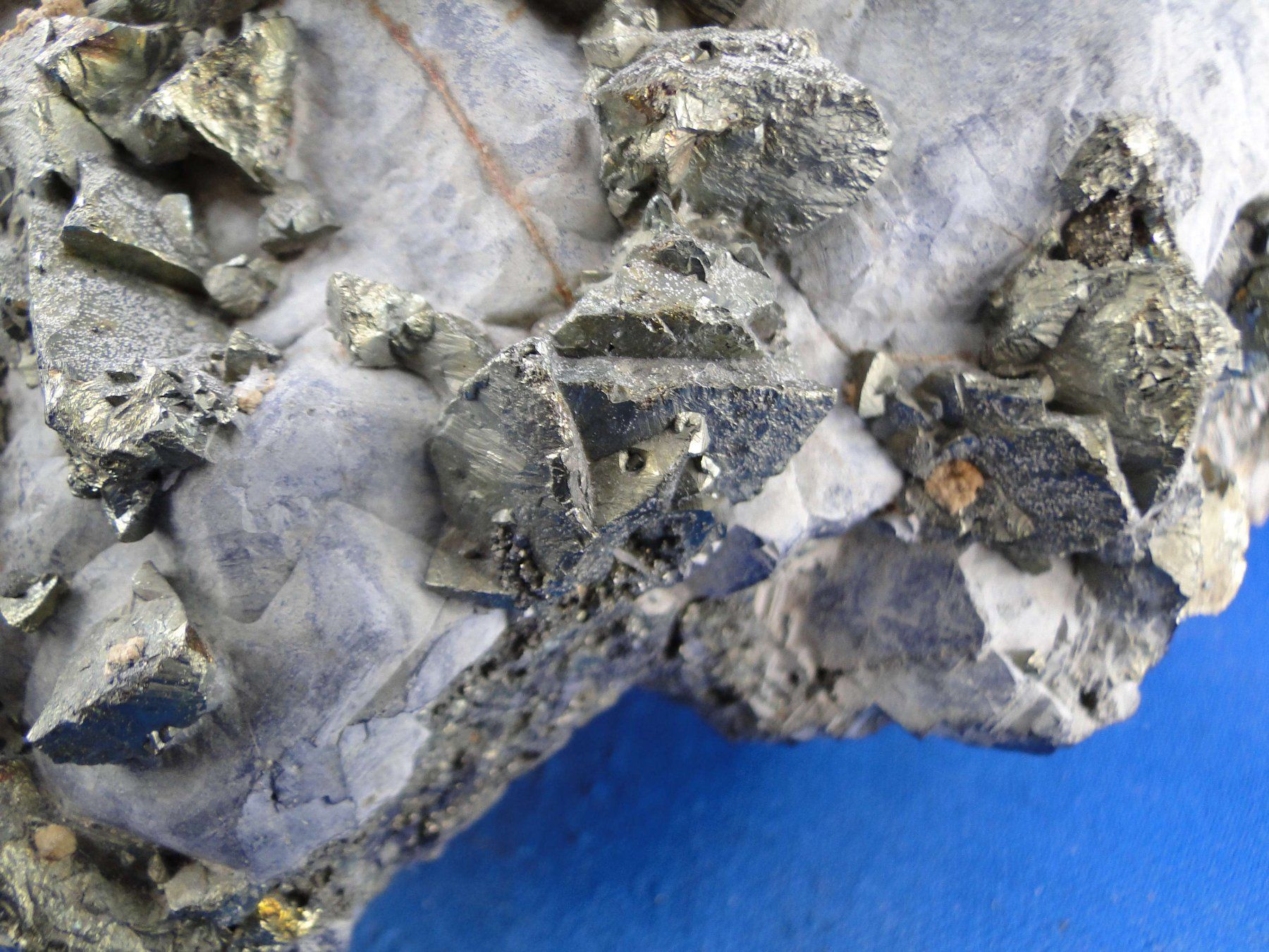 Minerali & Pietre curative: Chalkopyrit auf Galena mit Siderit – Usato da Schinznach Bad venduto da Demerald 8
