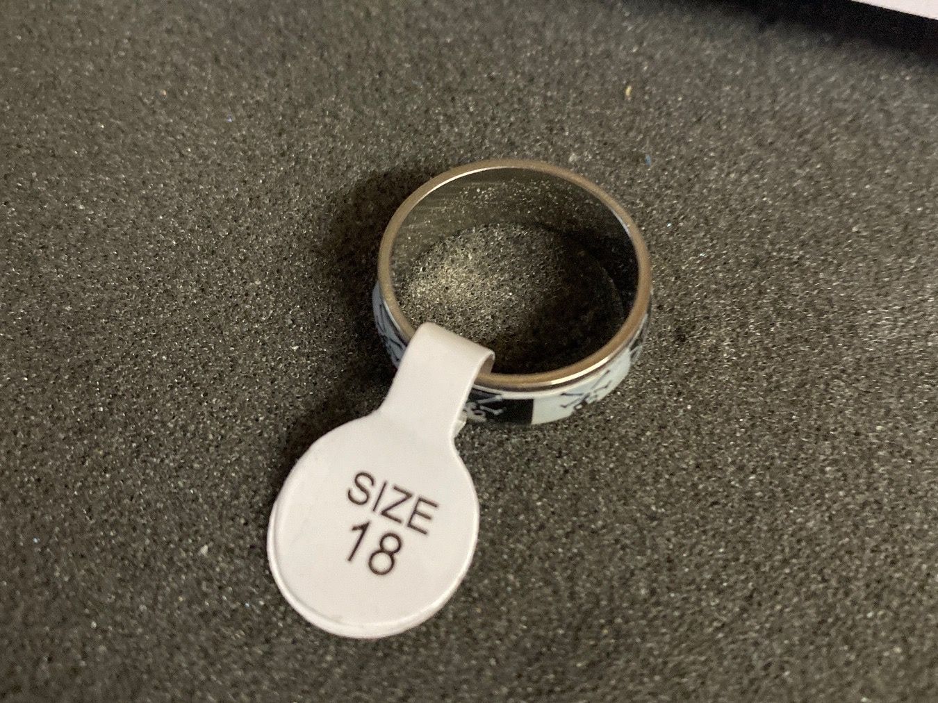 Anelli: Bague - tête de mort - 18 – Nuovo (secondo la descrizione) da Le Brassus venduto da cinema13 1